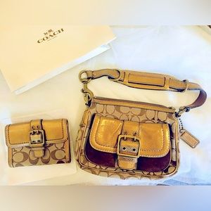 Coach bag wallet set signature logo shoulder bag matching wallet gift box tissue